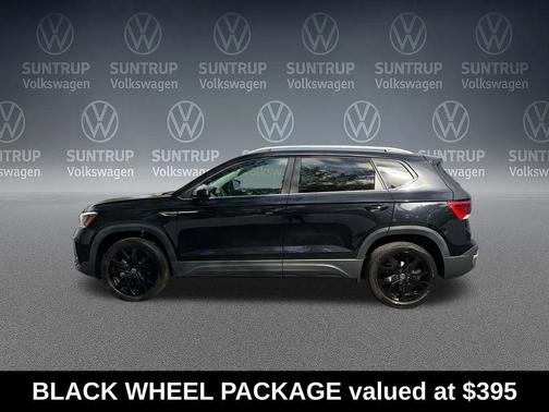 Deep Black 2023 Volkswagen Taos 1.5T SE