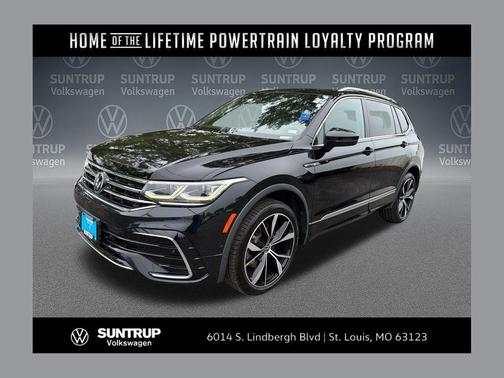 Deep Black Pearl 2022 Volkswagen Tiguan 2.0T SEL R-Line 4MOTION