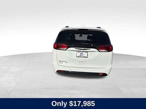 2018 Chrysler Pacifica Touring-L Plus