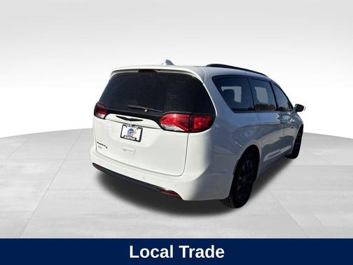 2018 Chrysler Pacifica Touring-L Plus