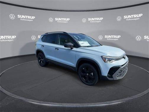 2025 Volkswagen Taos 1.5T SE Black