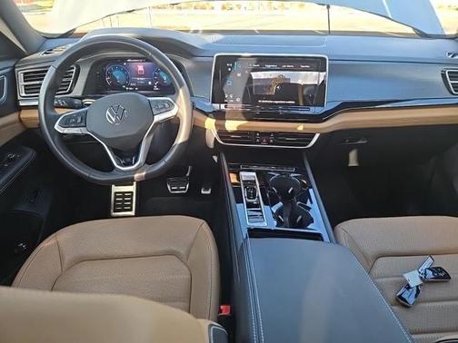 2025 Volkswagen Atlas Cross Sport 2.0T SEL