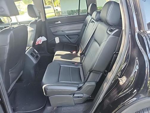 2021 Volkswagen Atlas 3.6L SE w/Technology