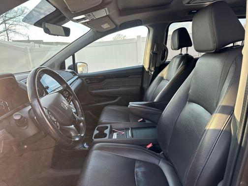 2020 Honda Odyssey Elite