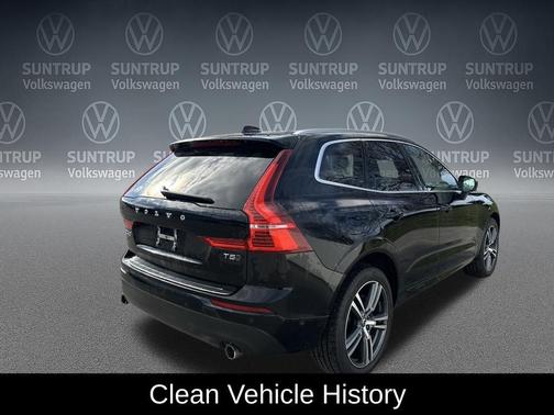 2018 Volvo XC60 T5 Momentum