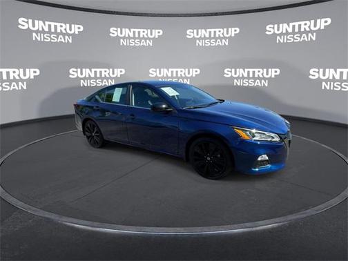 2022 Nissan Altima SR FWD