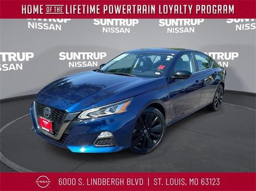 2022 Nissan Altima SR FWD