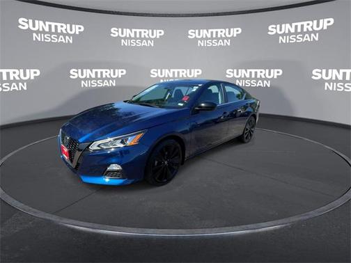 2022 Nissan Altima SR FWD