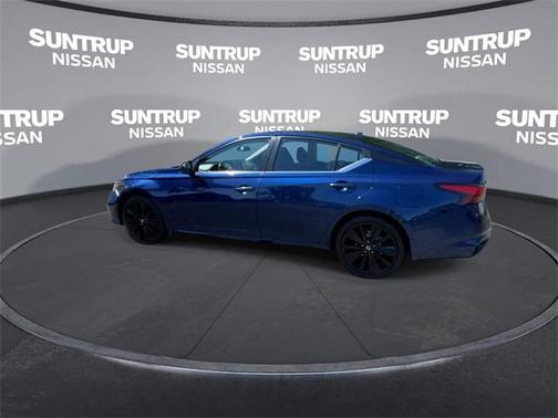 2022 Nissan Altima SR FWD