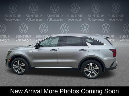 Steel Gray 2022 Kia Sorento Plug-In Hybrid SX