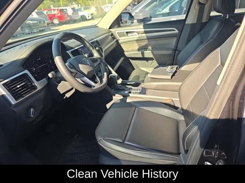 2023 Volkswagen Atlas 3.6L SE w/Technology