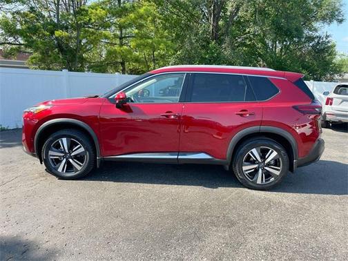 2022 Nissan Rogue SL
