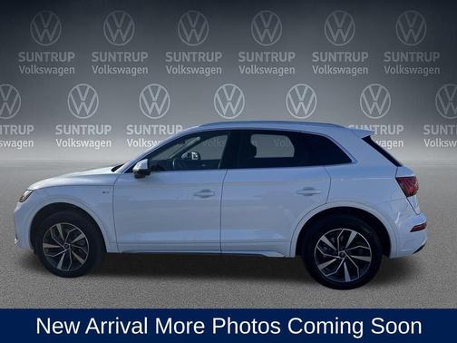 2023 Audi Q5 45 S line Premium Plus