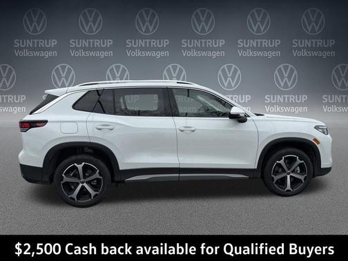 pure white 2026 Volkswagen Tiguan 2.0T SE 4MOTION