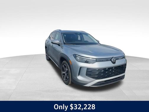 2025 Volkswagen Tiguan 2.0T SE 4MOTION