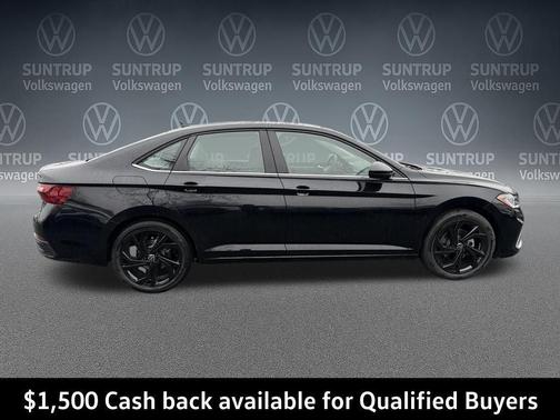 Deep Black Pearl 2026 Volkswagen Jetta 1.4T SE