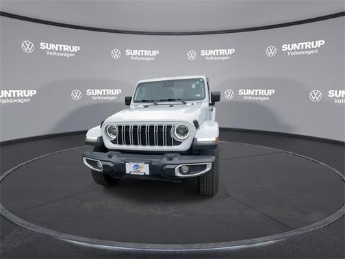 2024 Jeep Wrangler 4-Door Sahara 4x4
