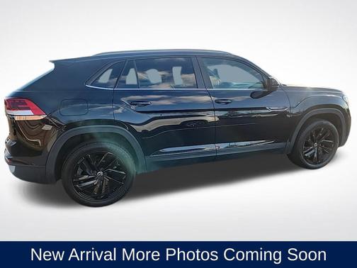 2022 Volkswagen Atlas Cross Sport 2.0T SE w/Technology 4MOTION