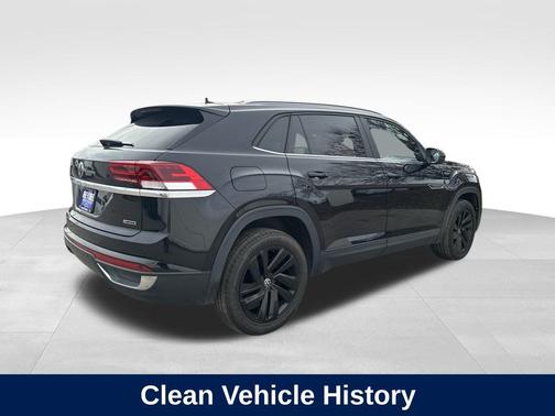 2022 Volkswagen Atlas Cross Sport 2.0T SE w/Technology 4MOTION