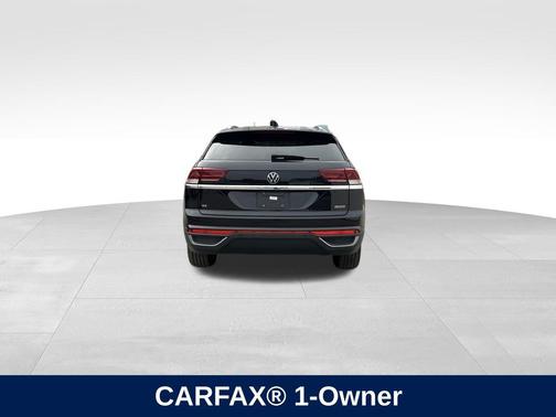 2022 Volkswagen Atlas Cross Sport 2.0T SE w/Technology 4MOTION