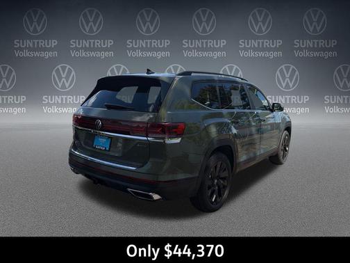 Avocado Green Pearl 2026 Volkswagen Atlas 2.0T SE w/Technology 4MOTION