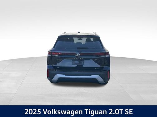 2025 Volkswagen Tiguan 2.0T SE 4MOTION