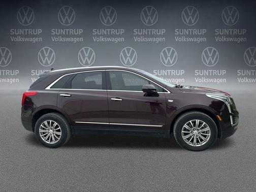 Deep Amethyst Metallic 2017 Cadillac XT5 Luxury
