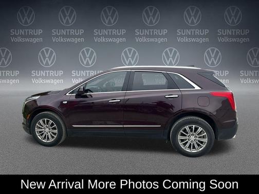 Deep Amethyst Metallic 2017 Cadillac XT5 Luxury