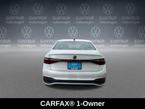 White 2025 Volkswagen Jetta 1.5T Sport