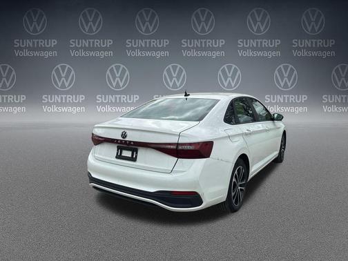 White 2025 Volkswagen Jetta 1.5T Sport