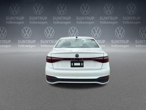 White 2025 Volkswagen Jetta 1.5T Sport