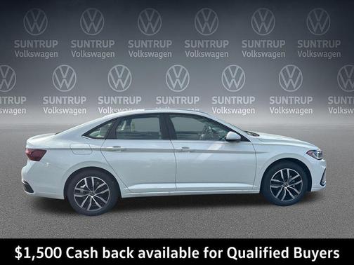 Opal White Pearl 2026 Volkswagen Jetta 1.4T SE