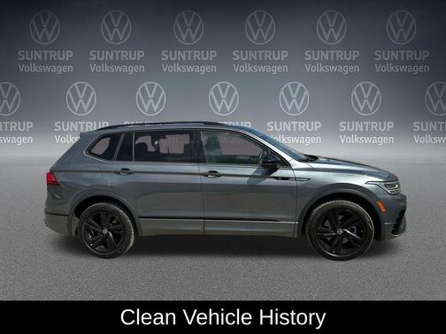 Platinum Gray Metallic 2024 Volkswagen Tiguan 2.0T SE R-Line Black 4MOTION