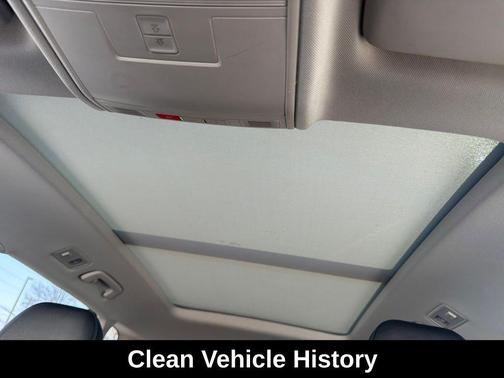 2024 Volkswagen Taos 1.5T SE Black