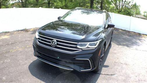 2022 Volkswagen Tiguan 2.0T SEL R-Line 4MOTION
