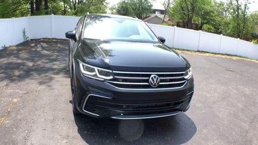 2022 Volkswagen Tiguan 2.0T SEL R-Line 4MOTION