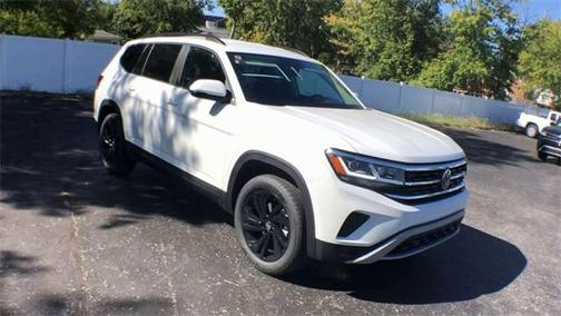 2023 Volkswagen Atlas 3.6L SE w/Technology