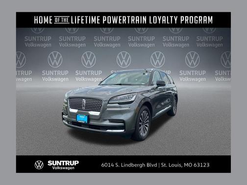Gray Metallic 2023 Lincoln Aviator Reserve AWD