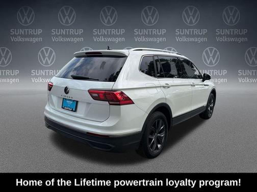 Opal White Pearl 2023 Volkswagen Tiguan 2.0T SE
