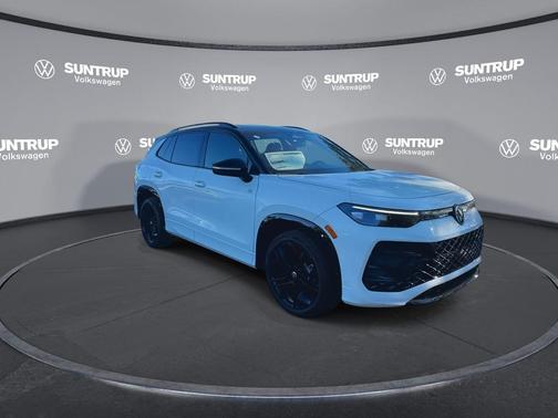 2025 Volkswagen Tiguan 2.0T SE R-Line Black 4MOTION