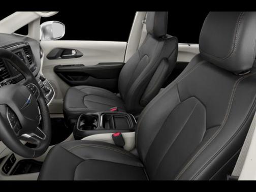 2018 Chrysler Pacifica Touring-L Plus