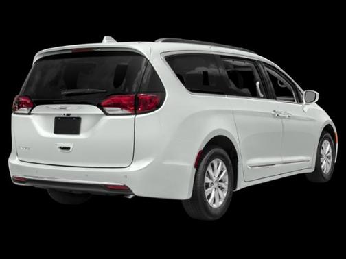 2018 Chrysler Pacifica Touring-L Plus