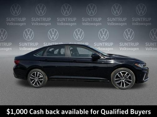 Deep Black Pearl 2026 Volkswagen Jetta 1.4T SE