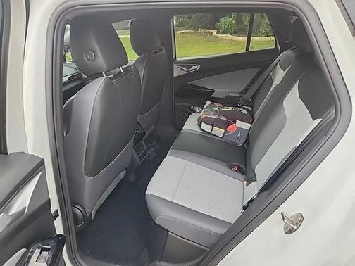 2023 Volkswagen ID.4 Standard