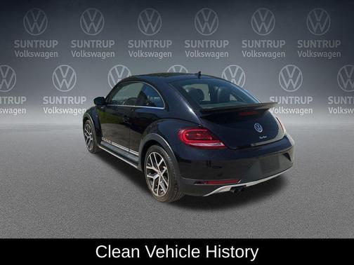 Deep Black 2017 Volkswagen Beetle 1.8T Dune