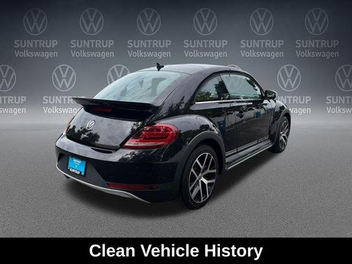 Deep Black 2017 Volkswagen Beetle 1.8T Dune
