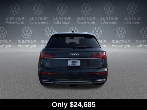 Gray Metallic 2021 Audi Q5 45 Premium