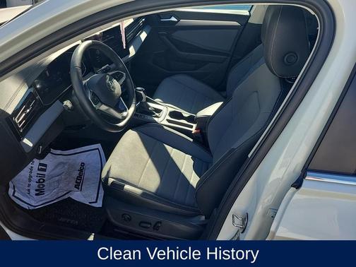 2025 Volkswagen Jetta 1.5T SE