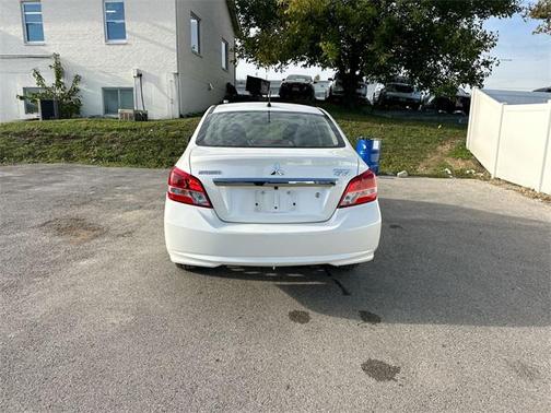 2018 Mitsubishi Mirage G4 ES