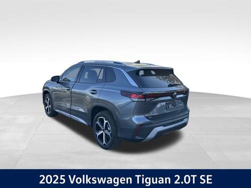 2025 Volkswagen Tiguan 2.0T SE 4MOTION
